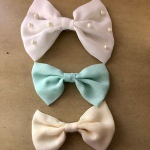 Hair bows